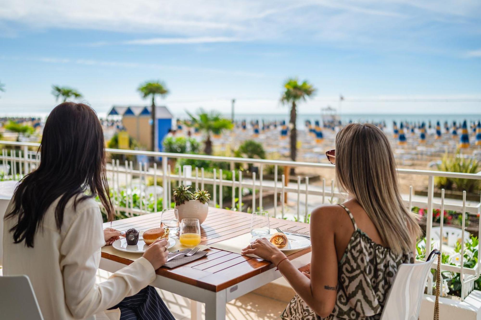 Hotel Orizzonte Lido di Jesolo Exterior foto